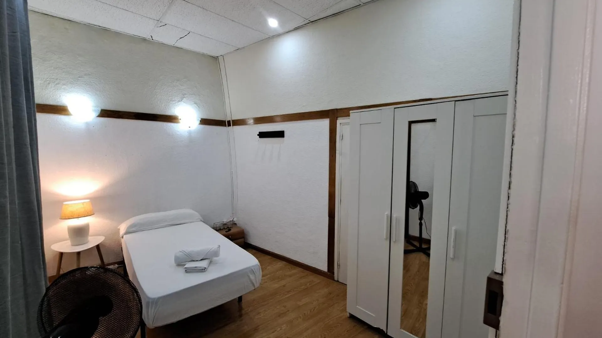 Pensjonat Habitacion Santa Anna Barcelona